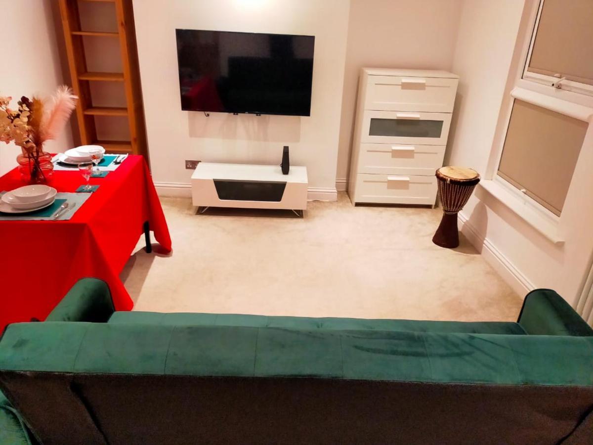 Fully-Equipped Flat In The City Of Londýn Exteriér fotografie