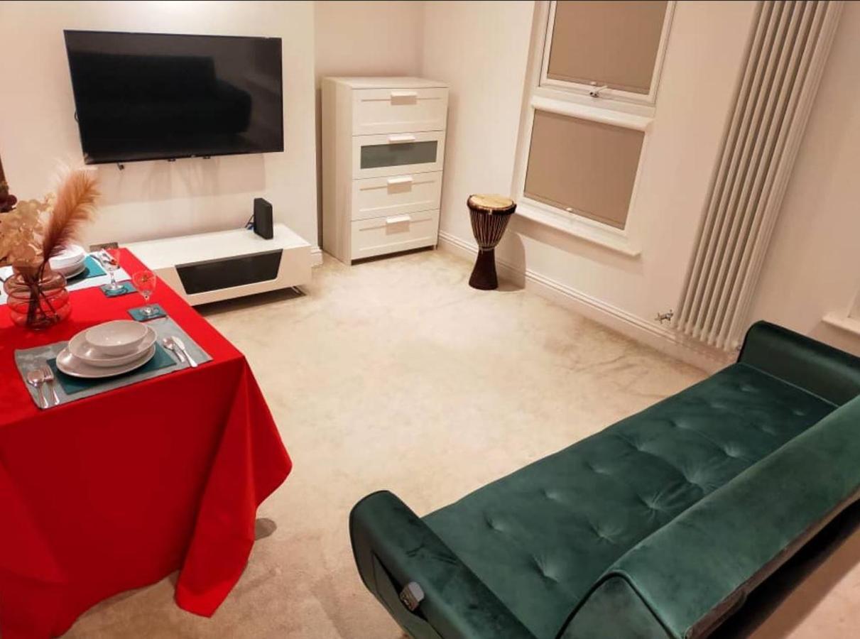 Fully-Equipped Flat In The City Of Londýn Exteriér fotografie