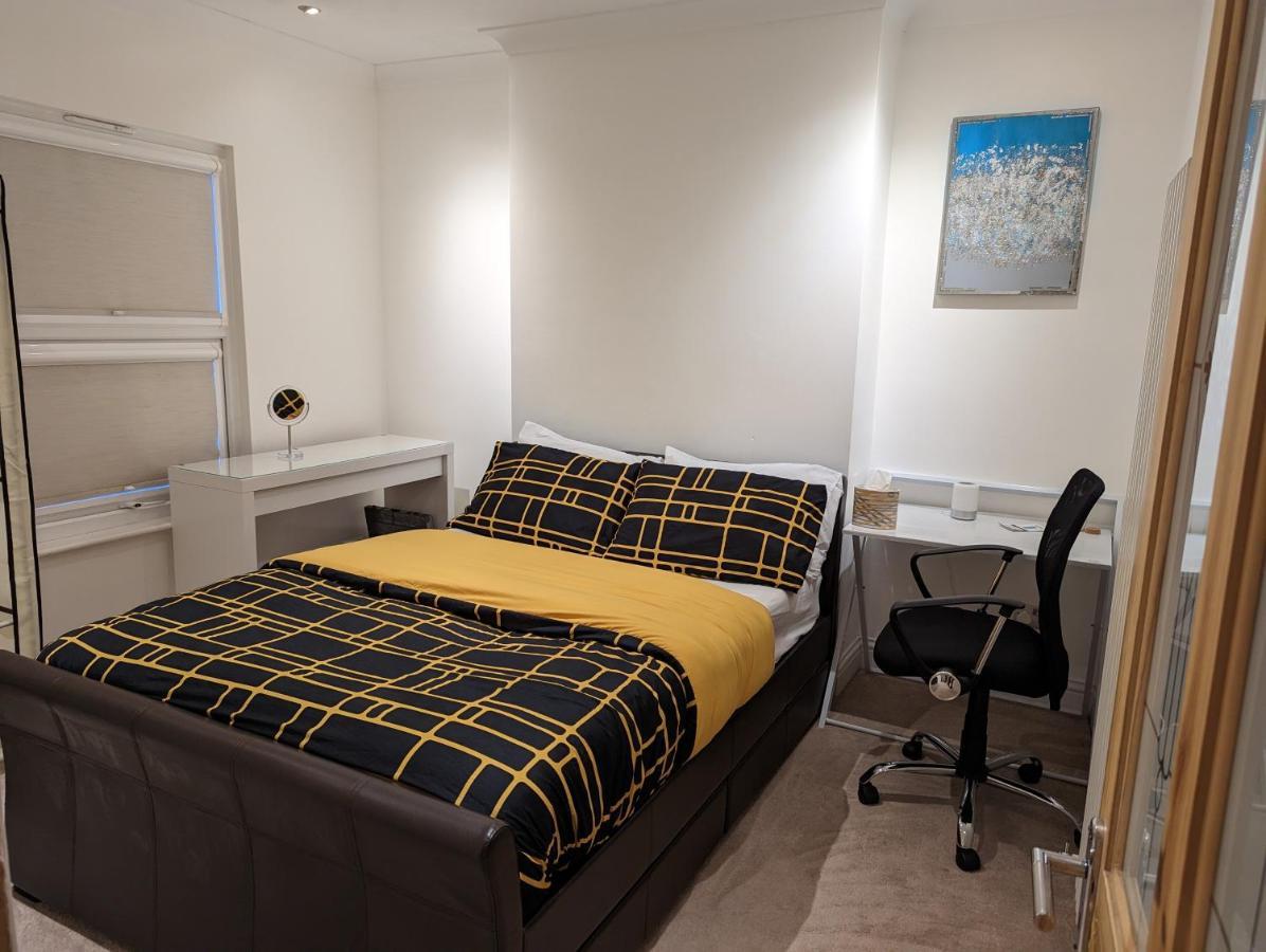 Fully-Equipped Flat In The City Of Londýn Exteriér fotografie